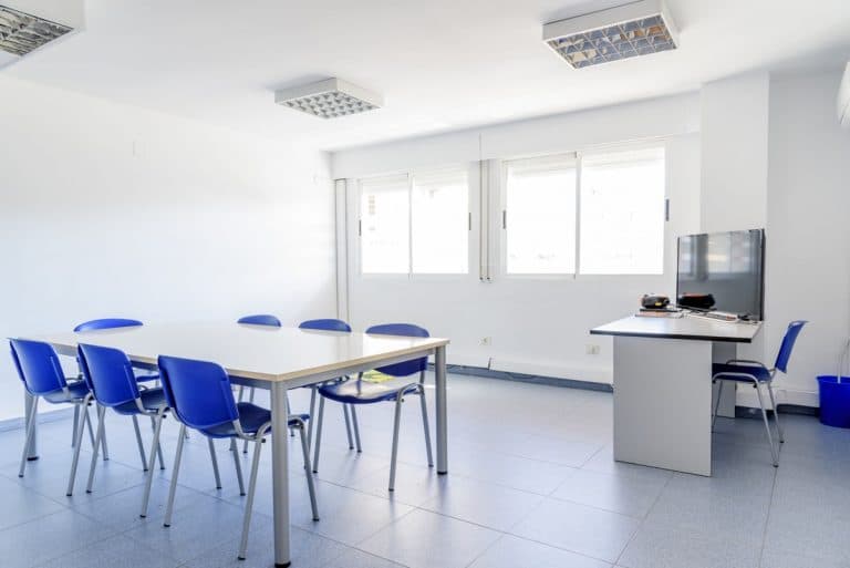 clases para empresas de idiomas en Vila-real